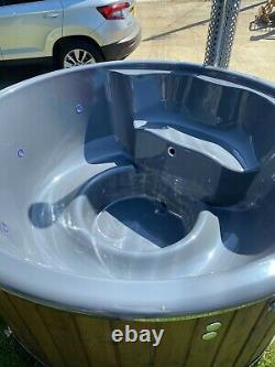 DELUXE FIBREGLASS HOT TUB BUBBLES +LED WOOD FIRED. RRP £3999! Ex-Display/promo