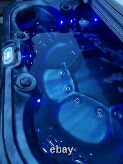 Hot Tub 32 Amp 7 seater blue tooth speakers led lights