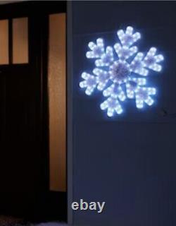 Décoration de jardin extérieur avec 30 lumières LED changeant de couleur en forme de flocon de neige pour Noël