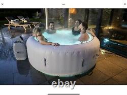 Nouveau Lay Z Spa Paris 2021 4-6 Personne Hot Tub Spa Led Lights Freeze Shield Hawaii