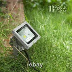 Projecteur LED 10W RVB Changeur de Couleur d'Extérieur pour Jardin et Cour avec Télécommande