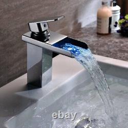 Robinet de lavabo à cascade à LED changeant de couleur Cascada HDD721 avec finition chromée